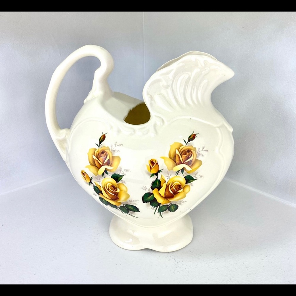 Large Cramer Mold Yellow Roses Pitcher - Picture 3 of 4